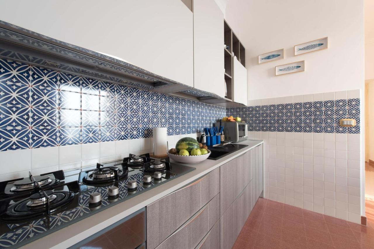 Duomo Seaside Deluxe Apartment By Ortigia Apartments 시라쿠사 외부 사진